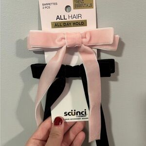 Scunci Pink and Black Hair Bows